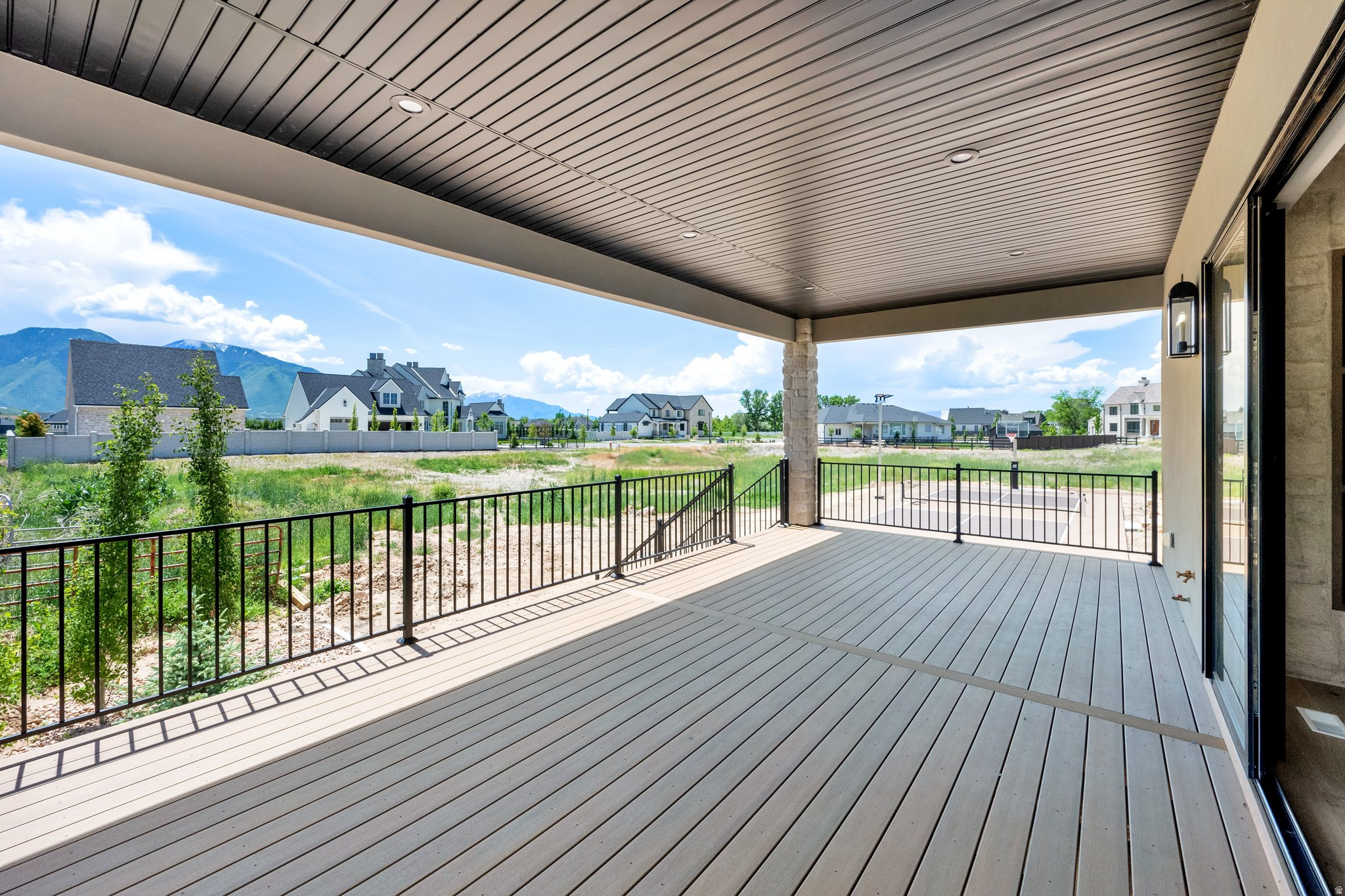 MAPLE LEAF COVE - Residential