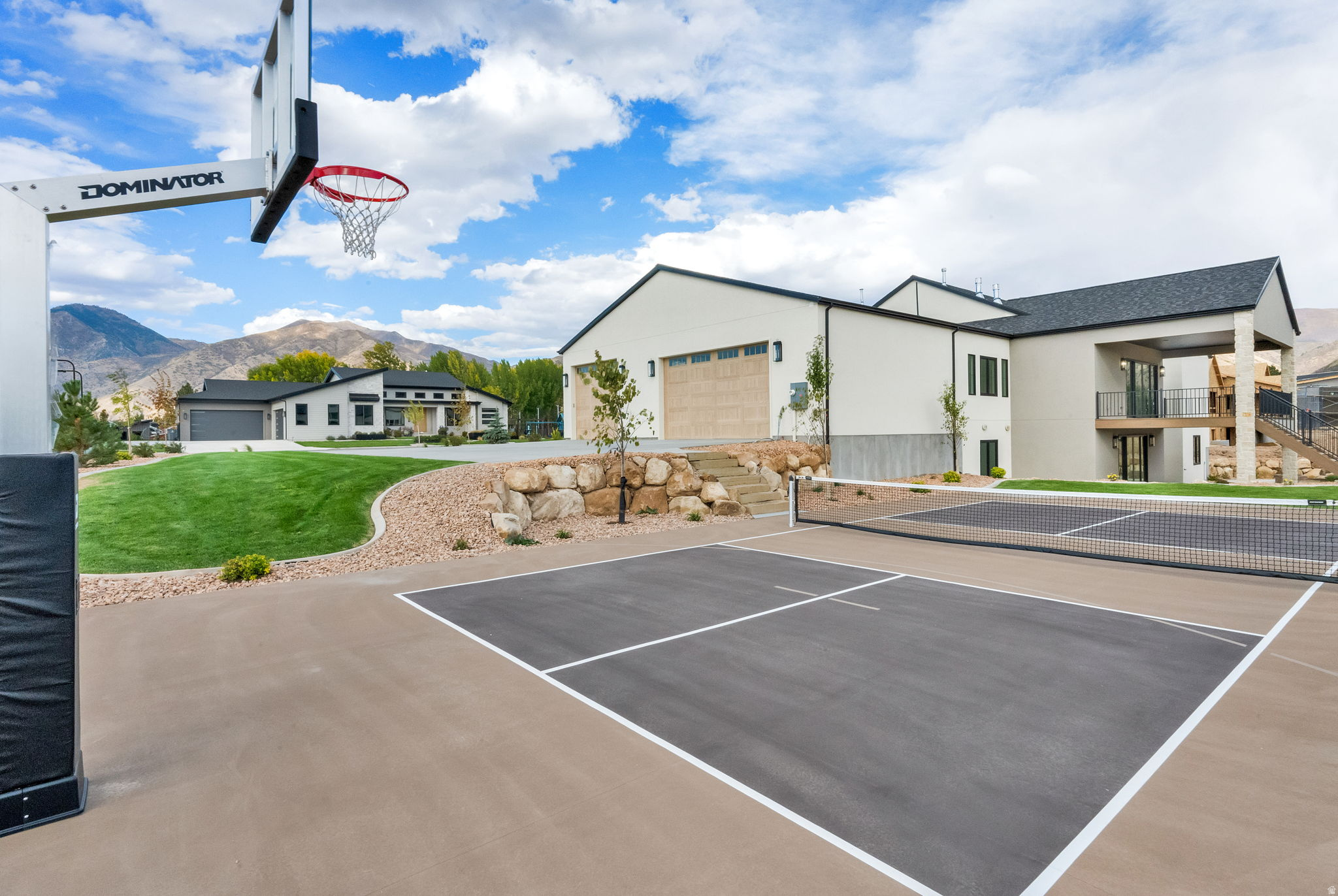 MAPLE LEAF COVE - Residential