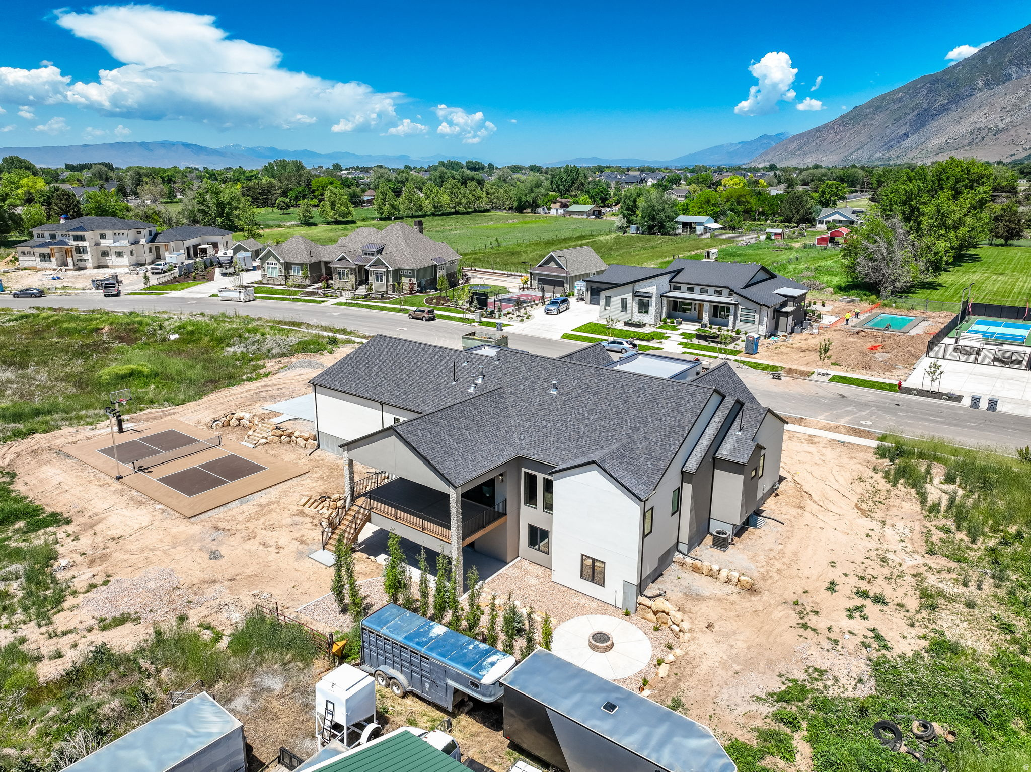 MAPLE LEAF COVE - Residential