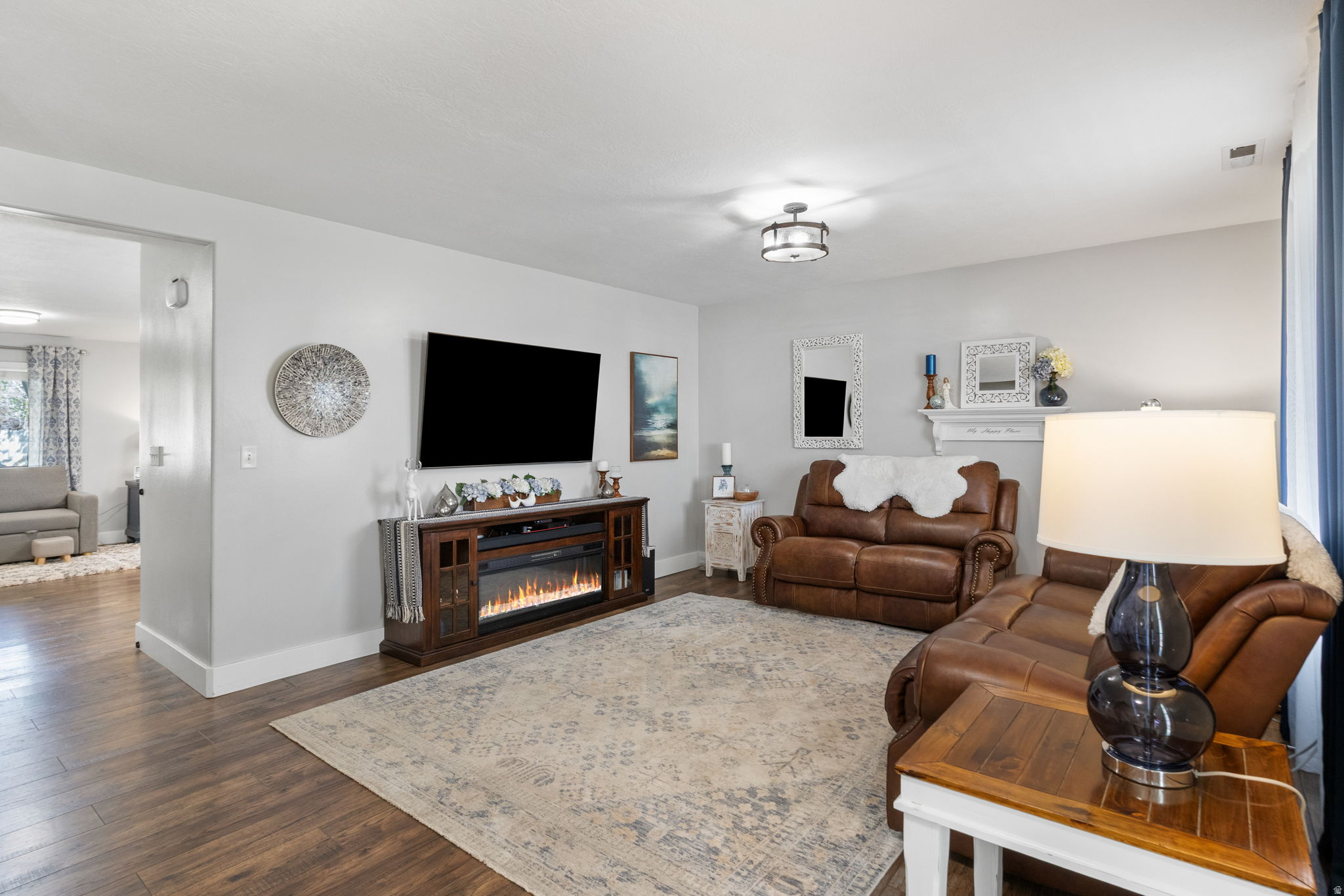 PETEETNEET ESTATES - Residential