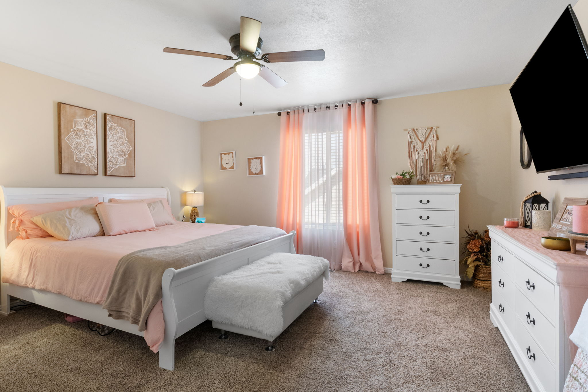 PETEETNEET ESTATES - Residential