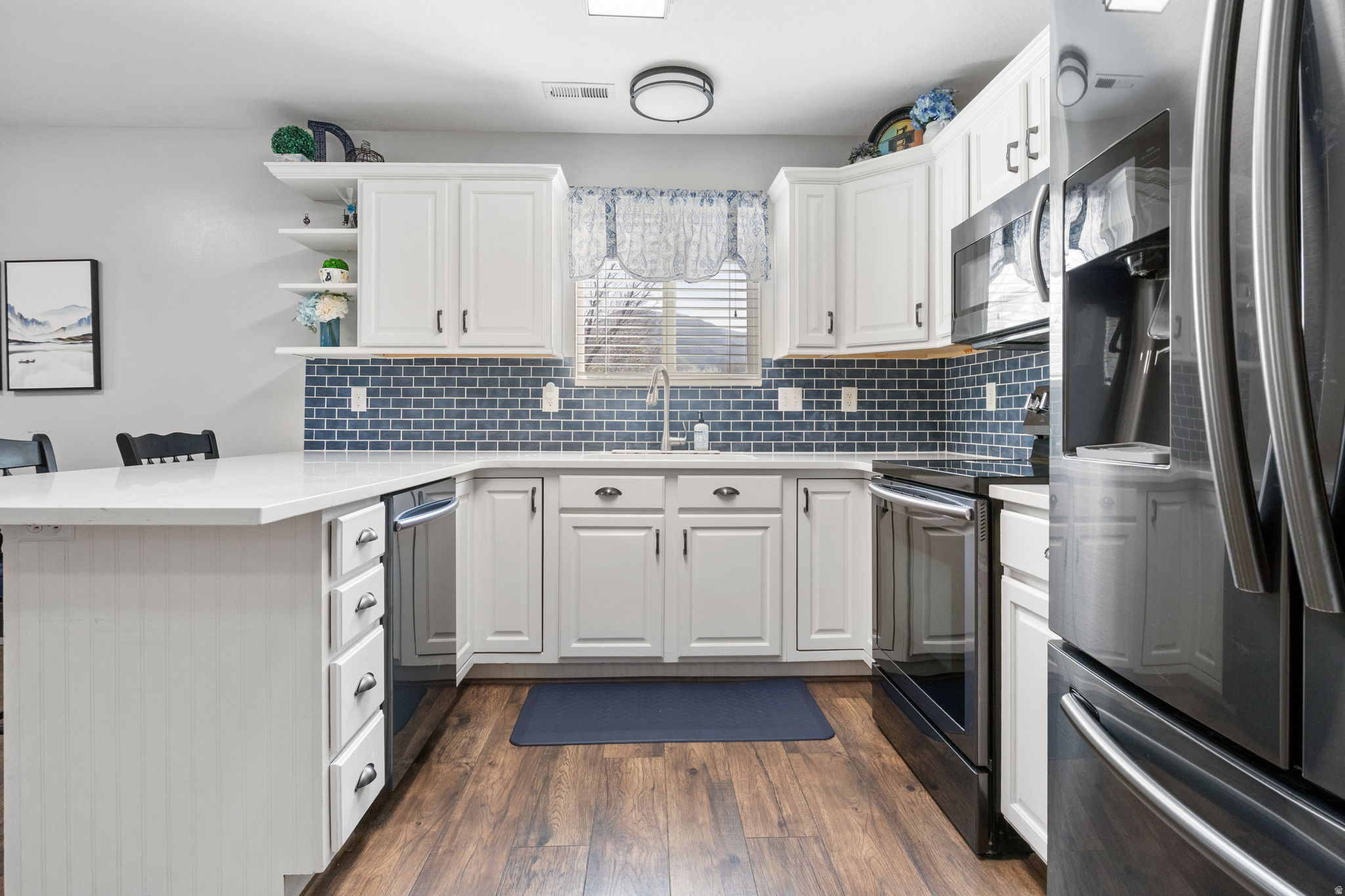 PETEETNEET ESTATES - Residential