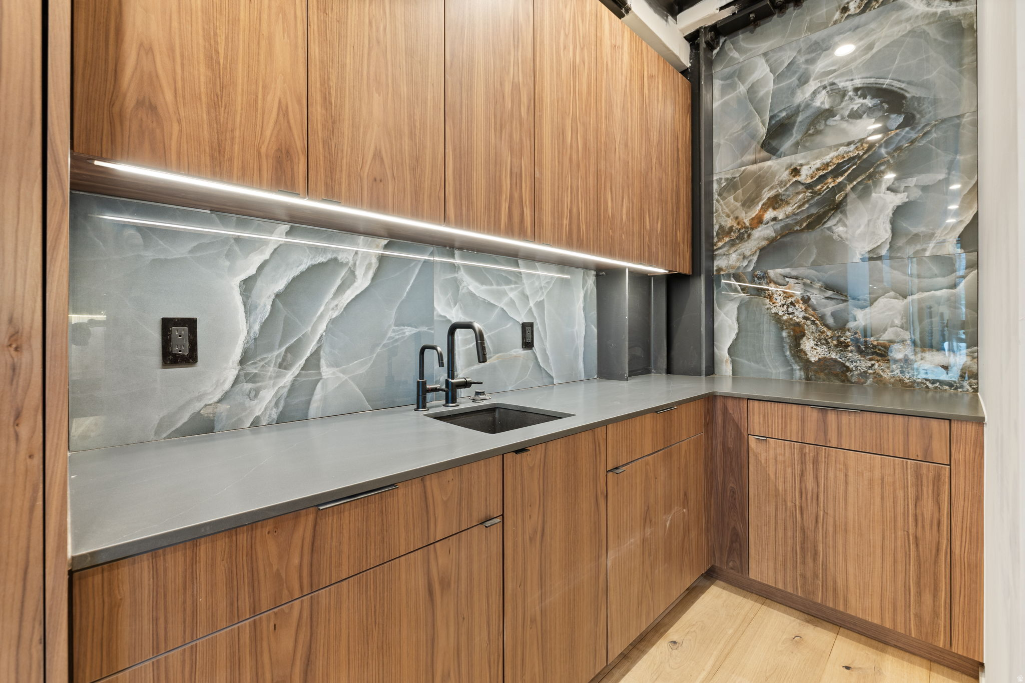 SUMMIT PARK - Residential