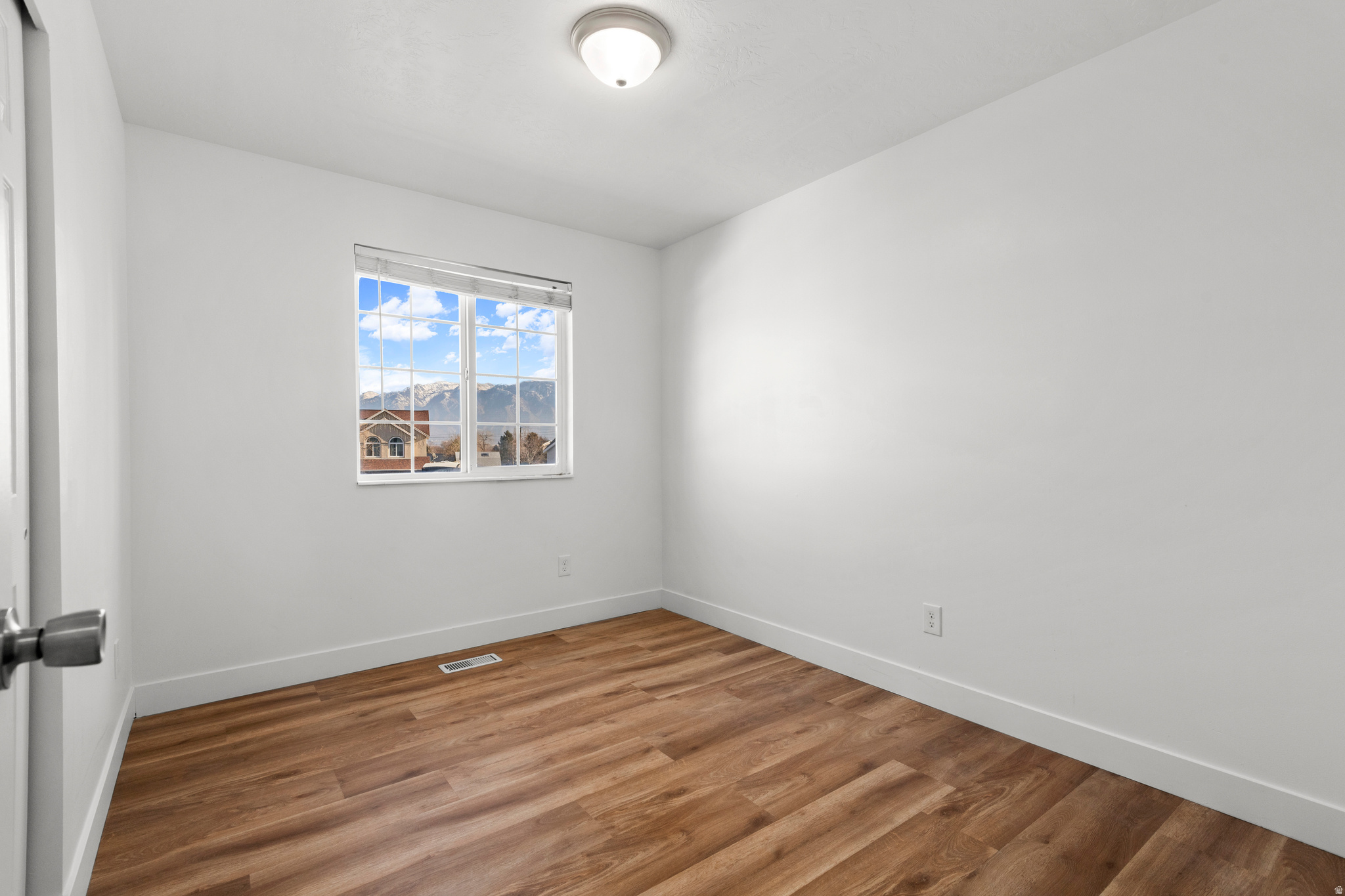 CREEKWOOD - Residential