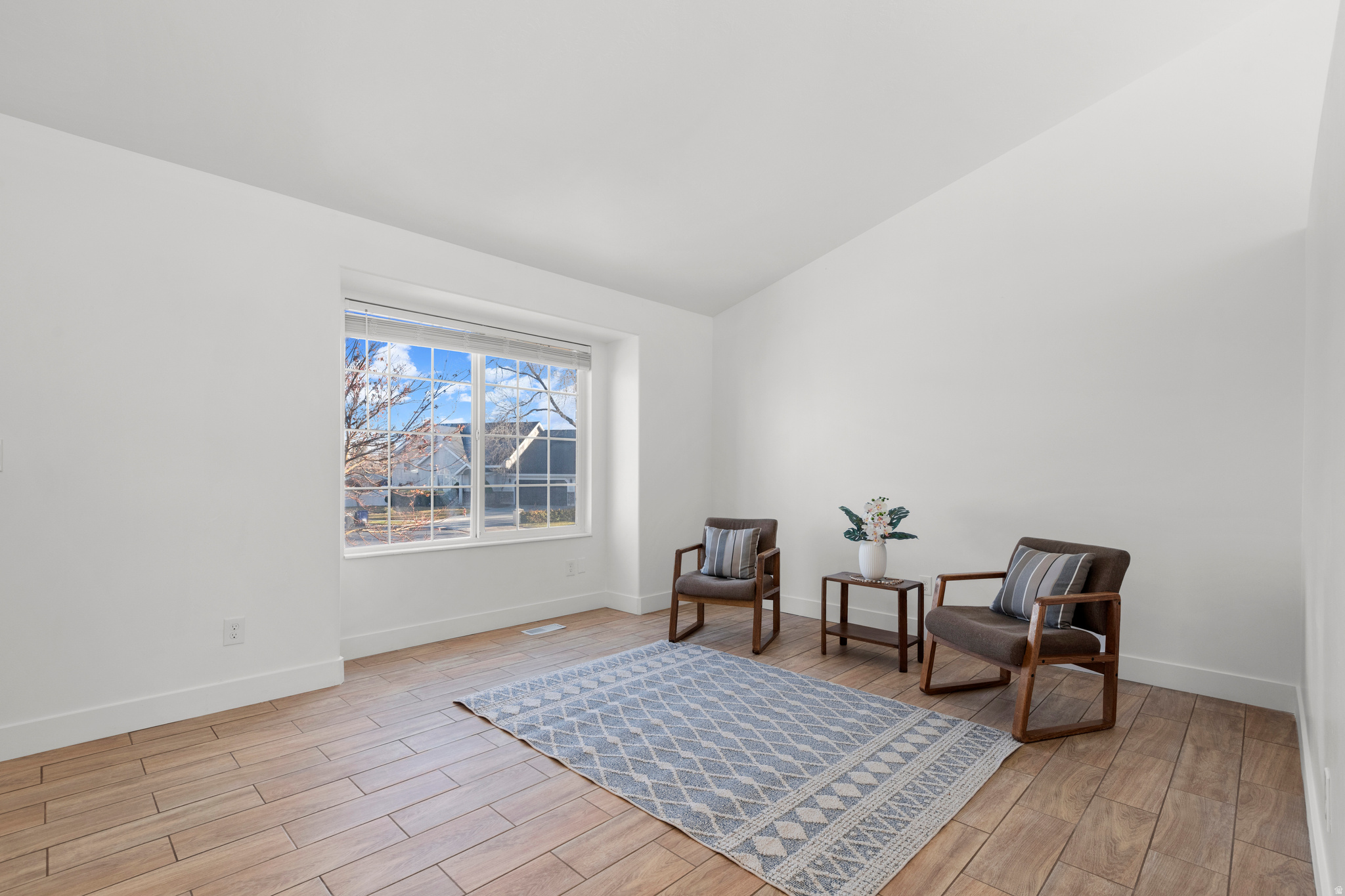 CREEKWOOD - Residential