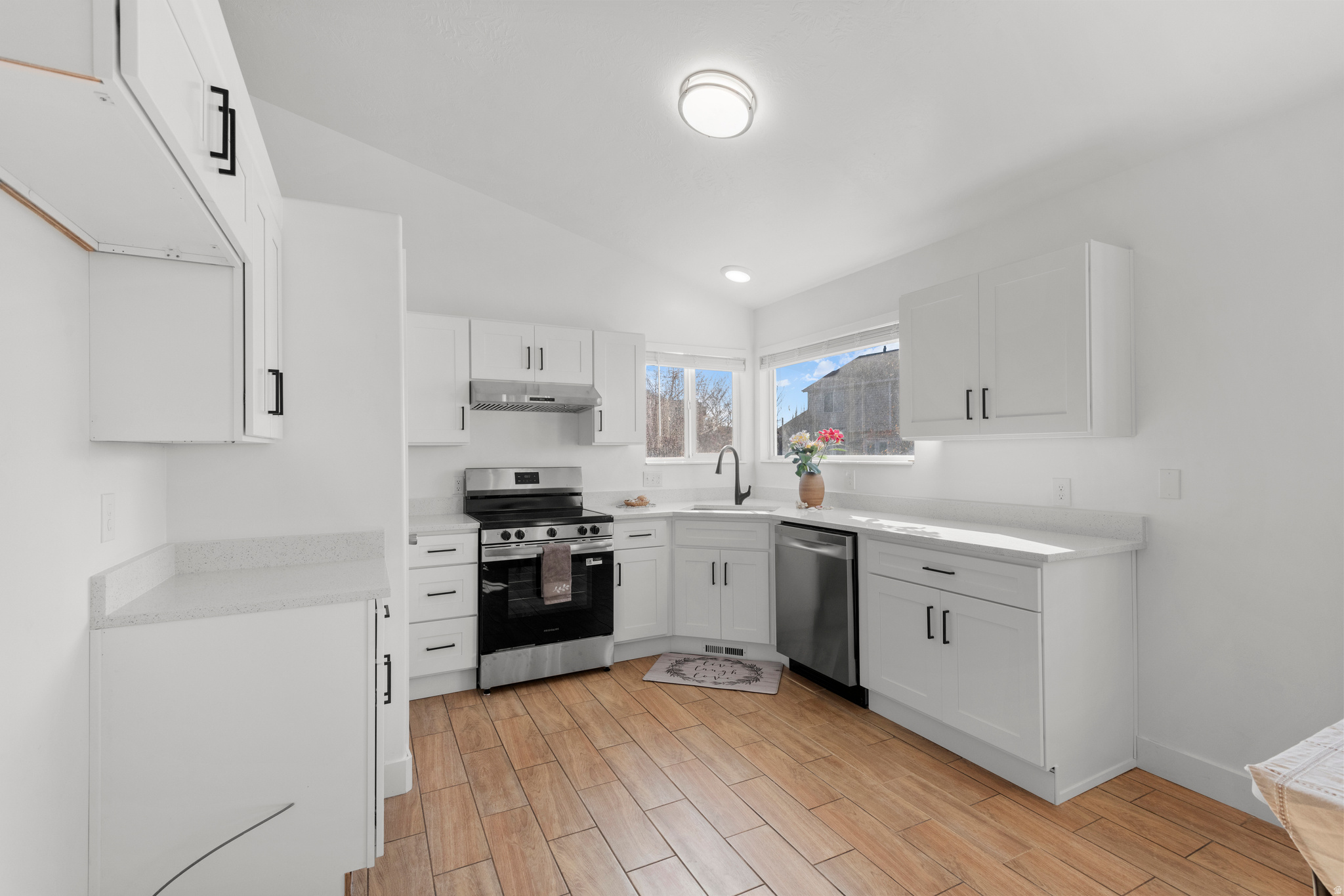 CREEKWOOD - Residential