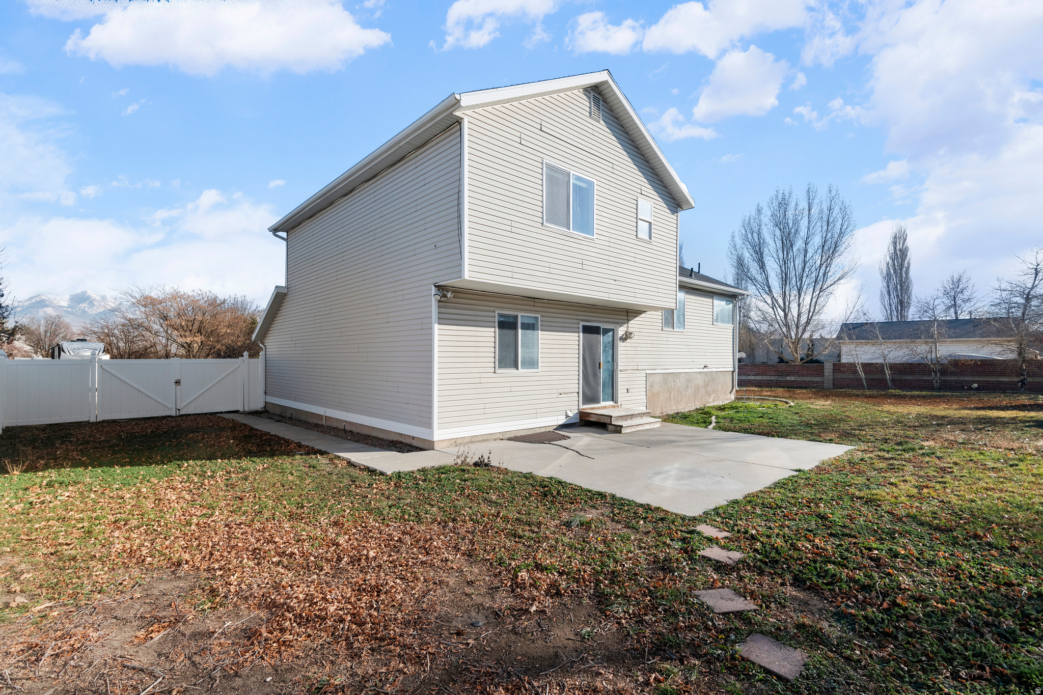 CREEKWOOD - Residential