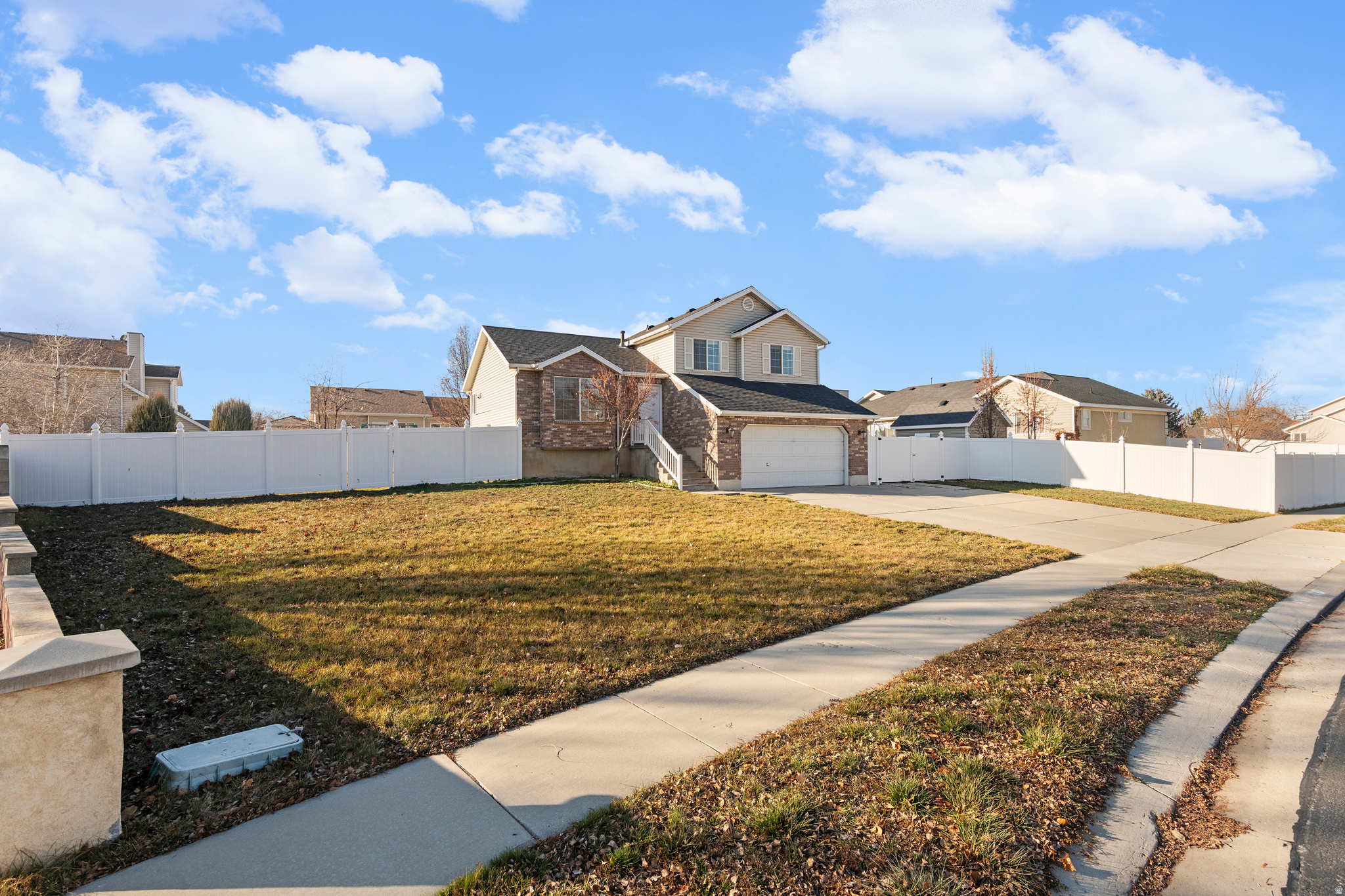 CREEKWOOD - Residential