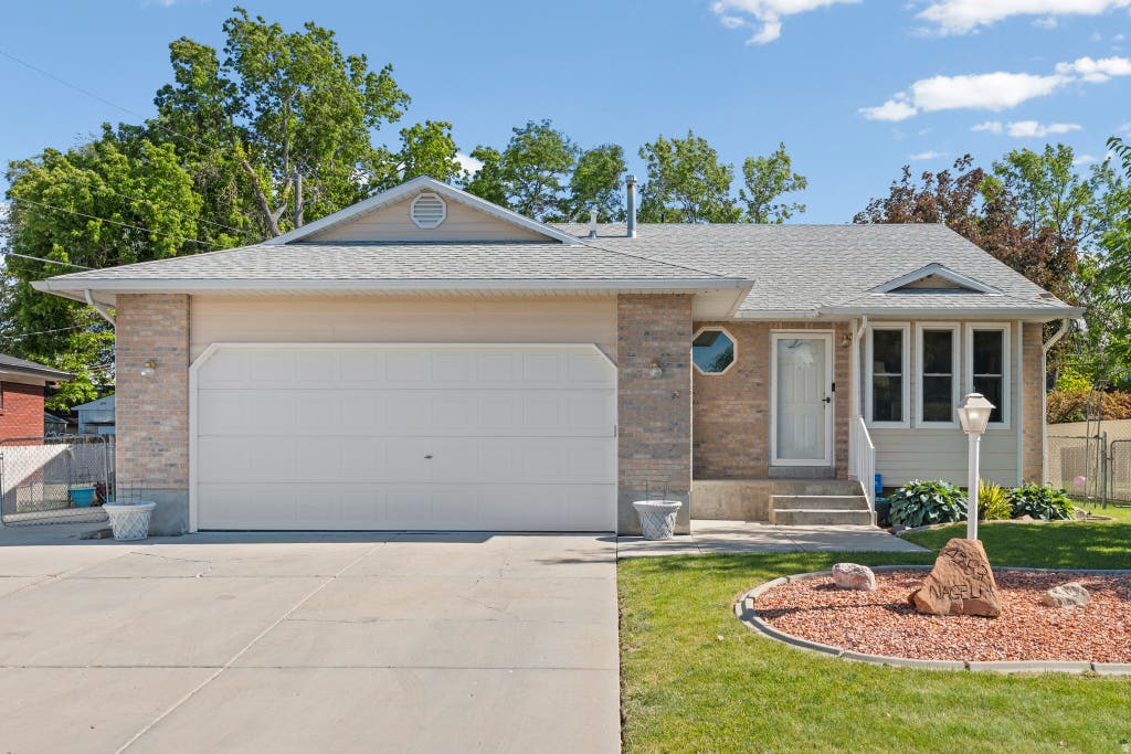 Photo of 4283 W 3930 S, West Valley City, UT 84120 (MLS # 2165903)
