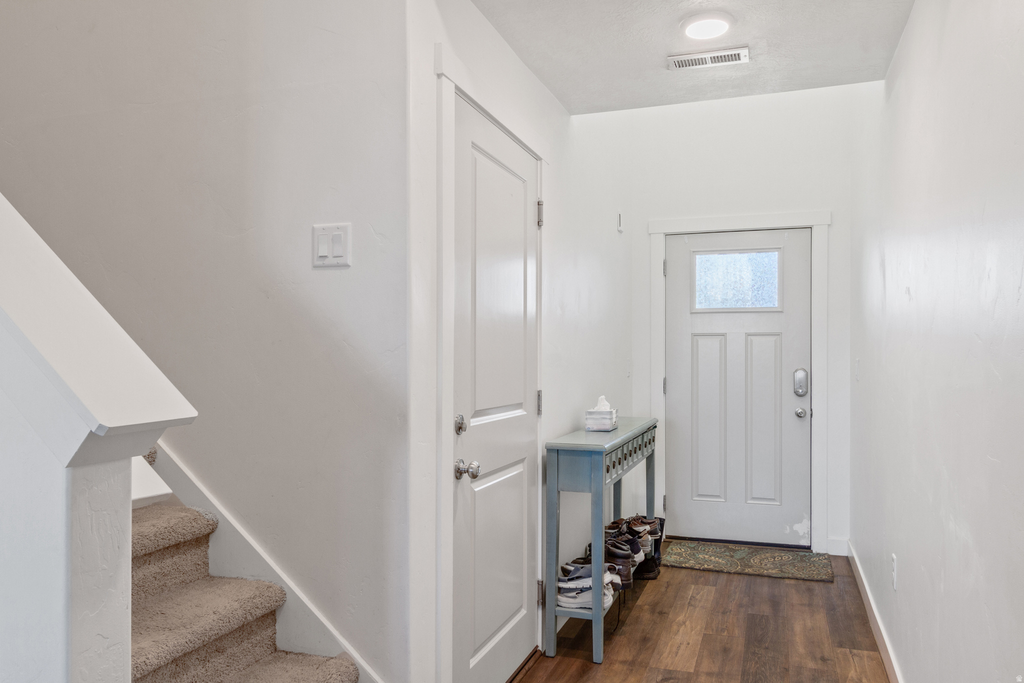COURTYARD AT GREEN - Residential