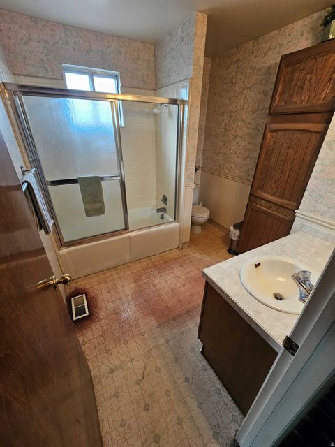 Tiny photo for 1643 N 645 W, Orem, UT 84057 (MLS # 2127612)