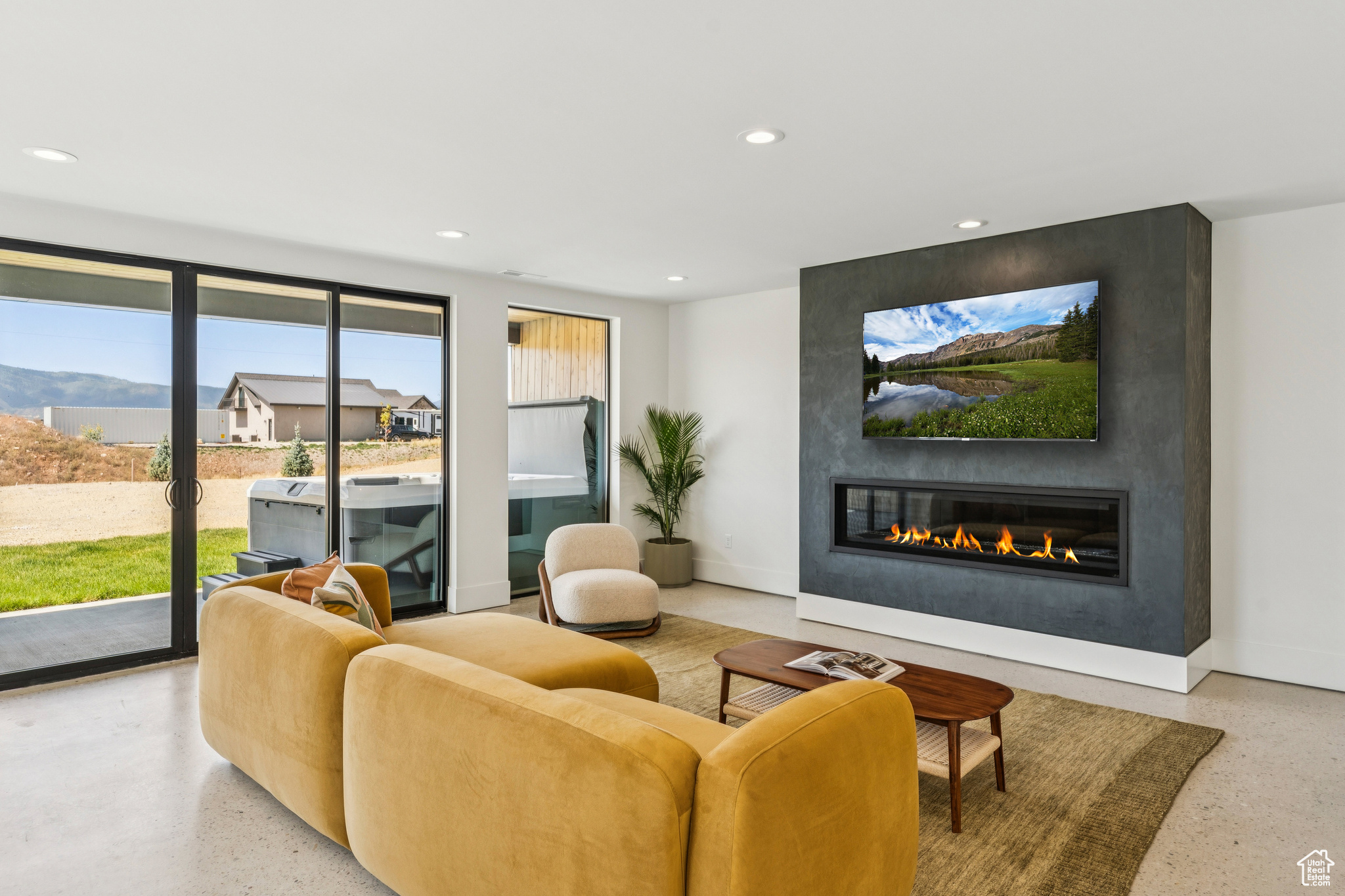 SILVER CREEK ESTATES - Residential
