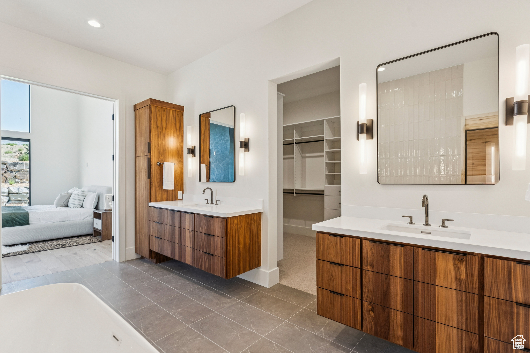SILVER CREEK ESTATES - Residential