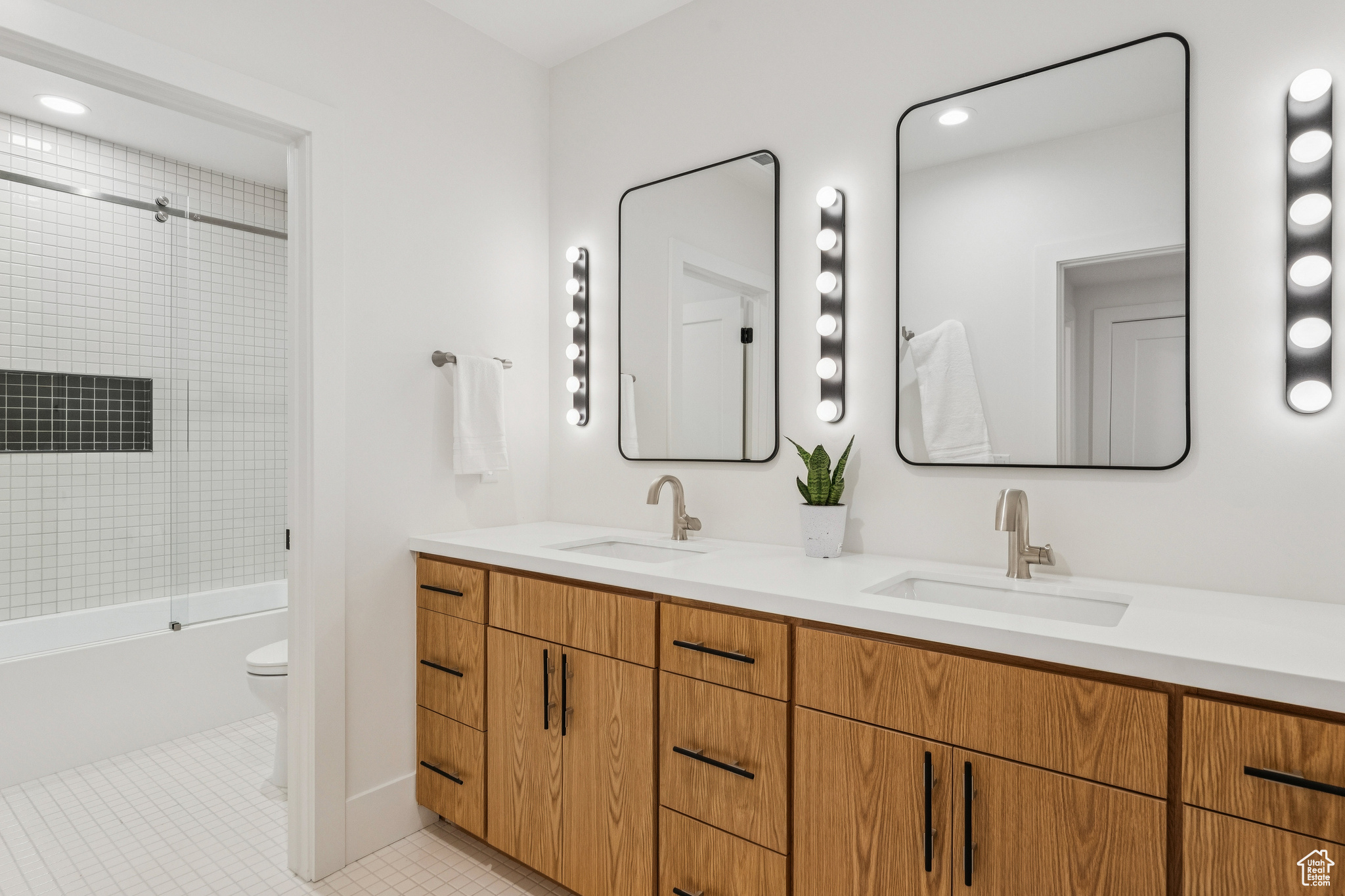 SILVER CREEK ESTATES - Residential
