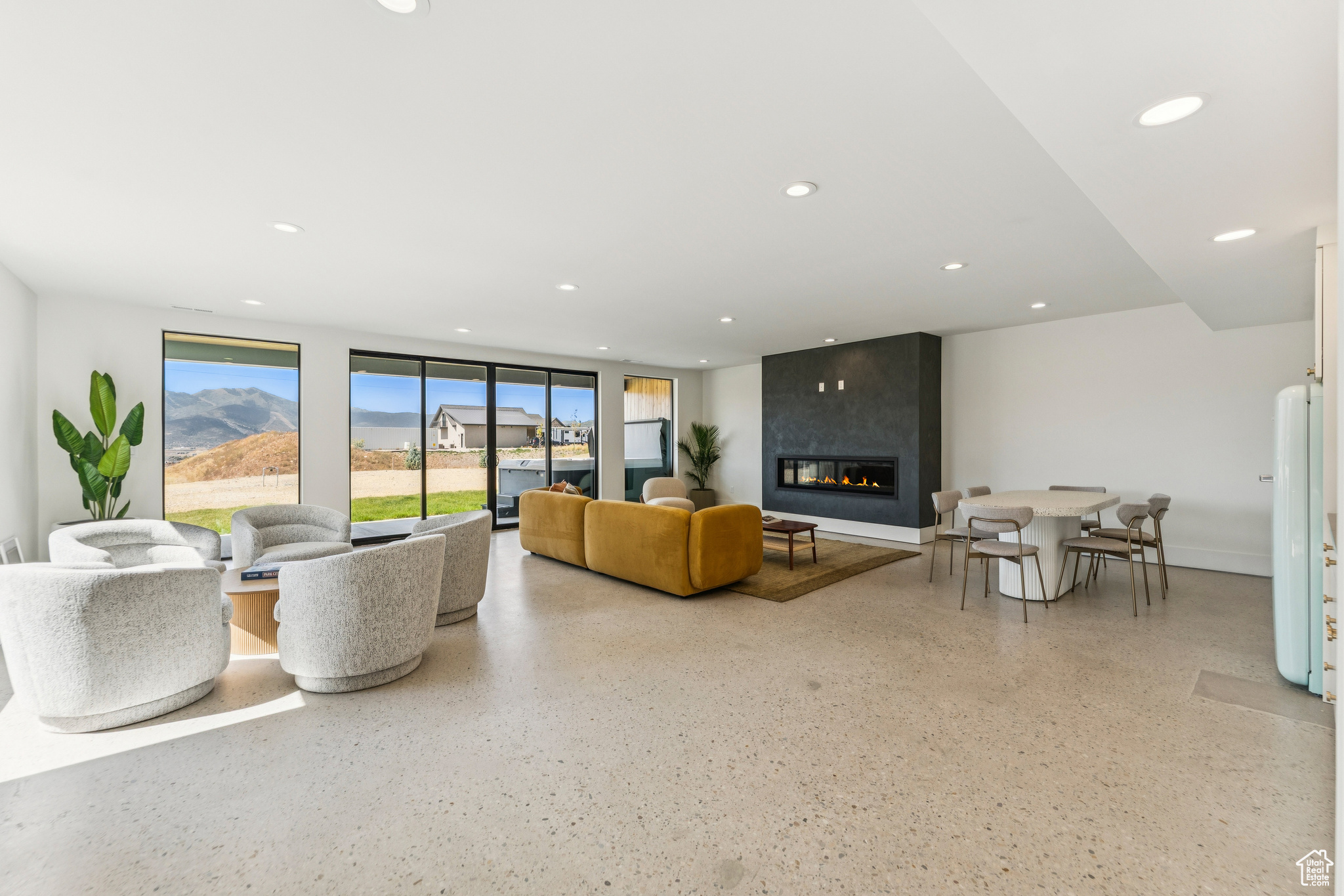 SILVER CREEK ESTATES - Residential