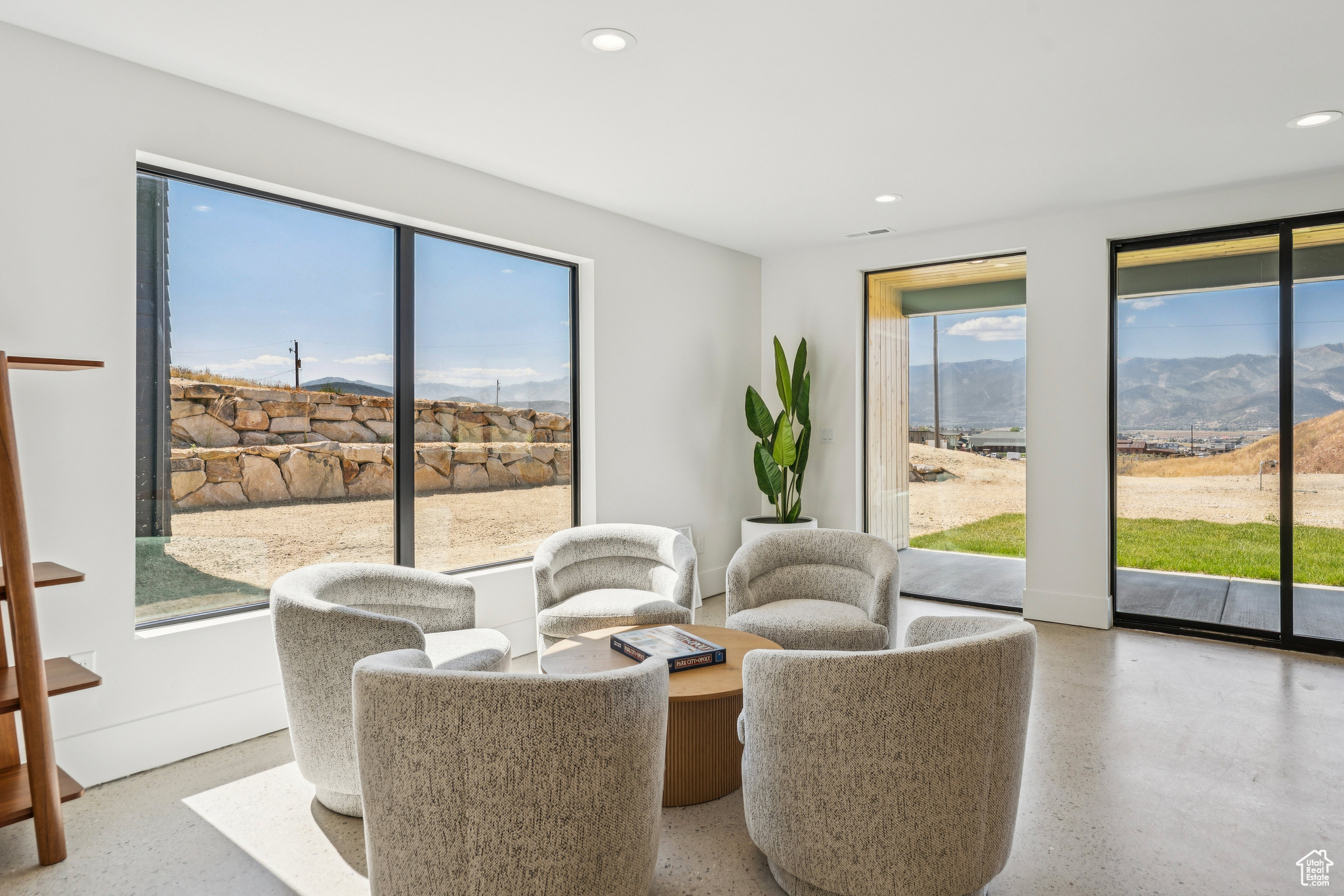 SILVER CREEK ESTATES - Residential