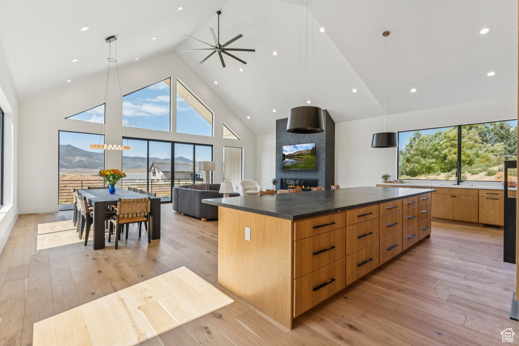 SILVER CREEK ESTATES - Residential