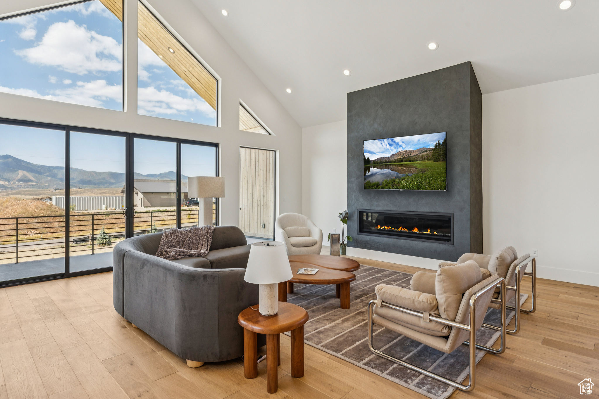 SILVER CREEK ESTATES - Residential