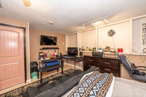 Tiny photo for 1876 W 2400 S, Syracuse, UT 84075 (MLS # 2134785)