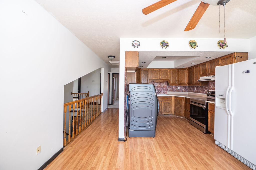 SUNDIAL PARK - Residential