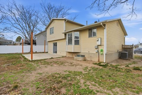 Tiny photo for 6758 S BLUE FLOWER CT, West Jordan, UT 84081 (MLS # 2139498)