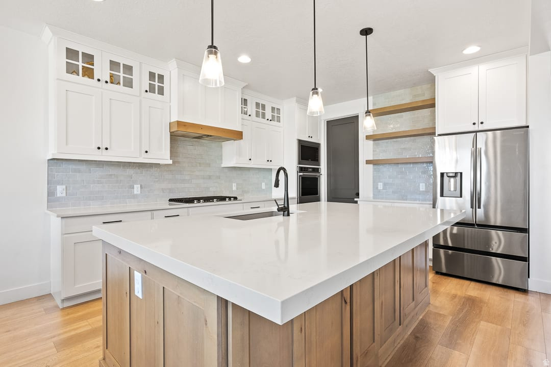 SYCAMORES COVE - Residential