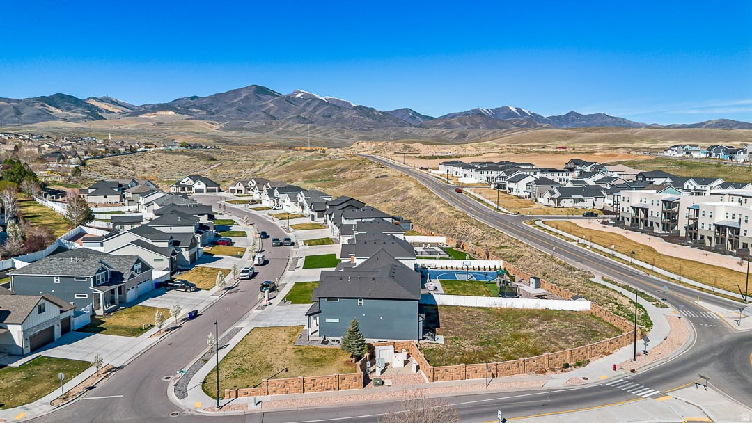 SYCAMORES COVE - Residential