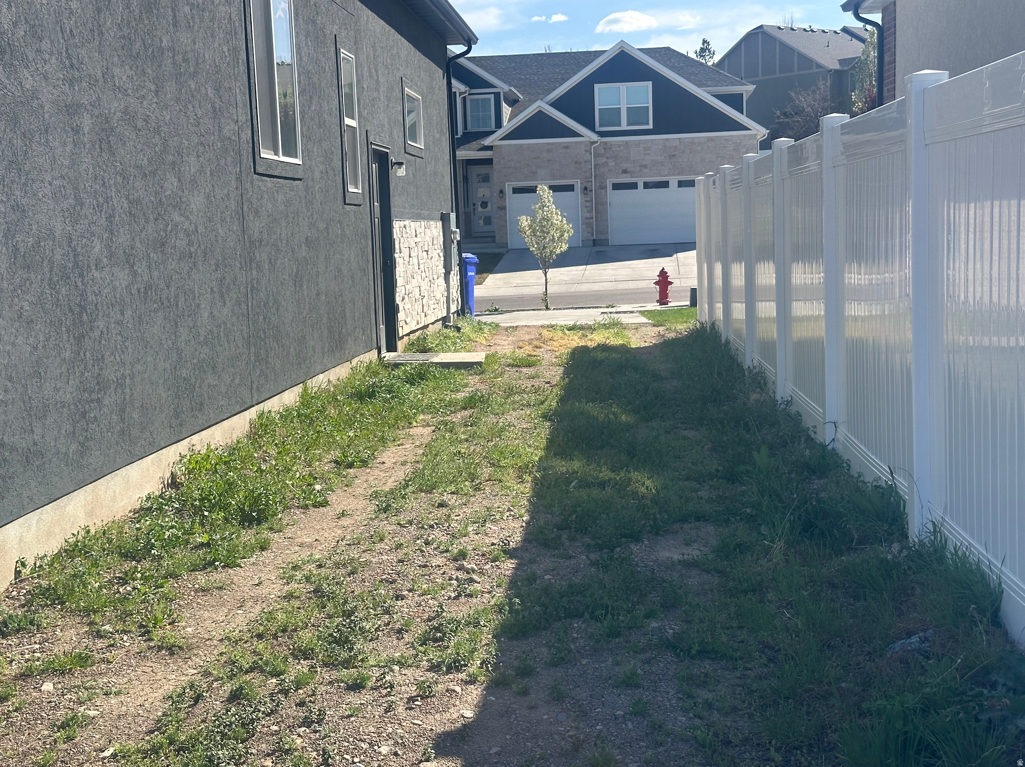 SYCAMORES COVE - Residential