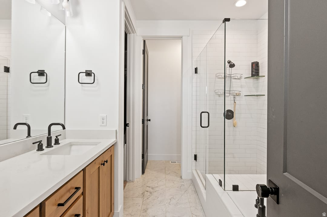 SYCAMORES COVE - Residential