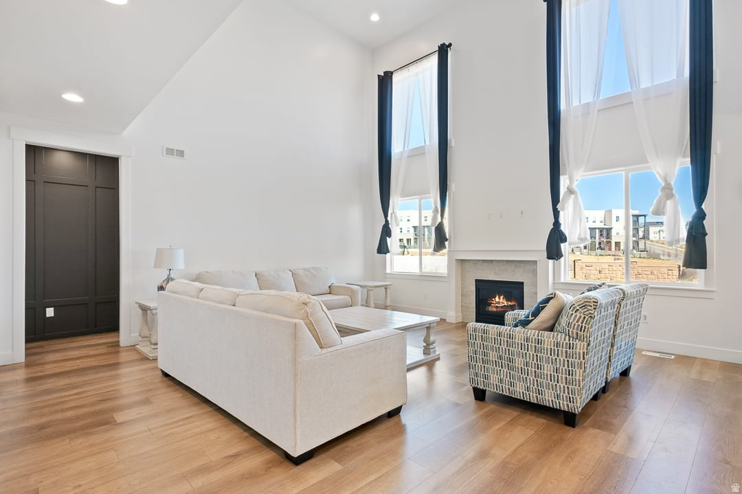 SYCAMORES COVE - Residential