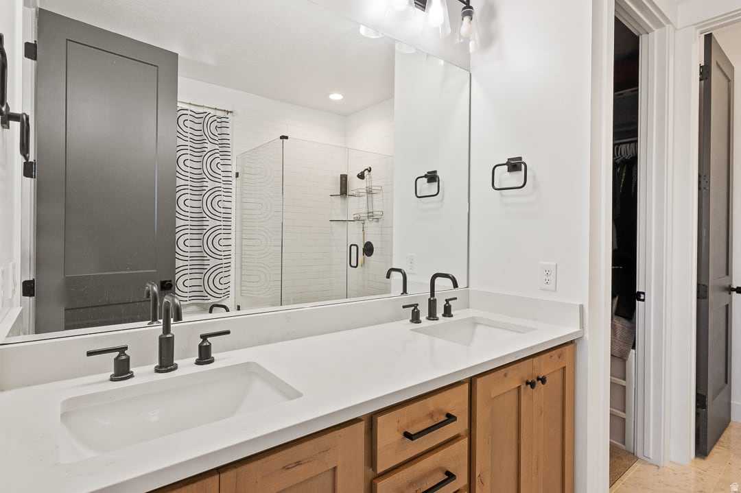 SYCAMORES COVE - Residential