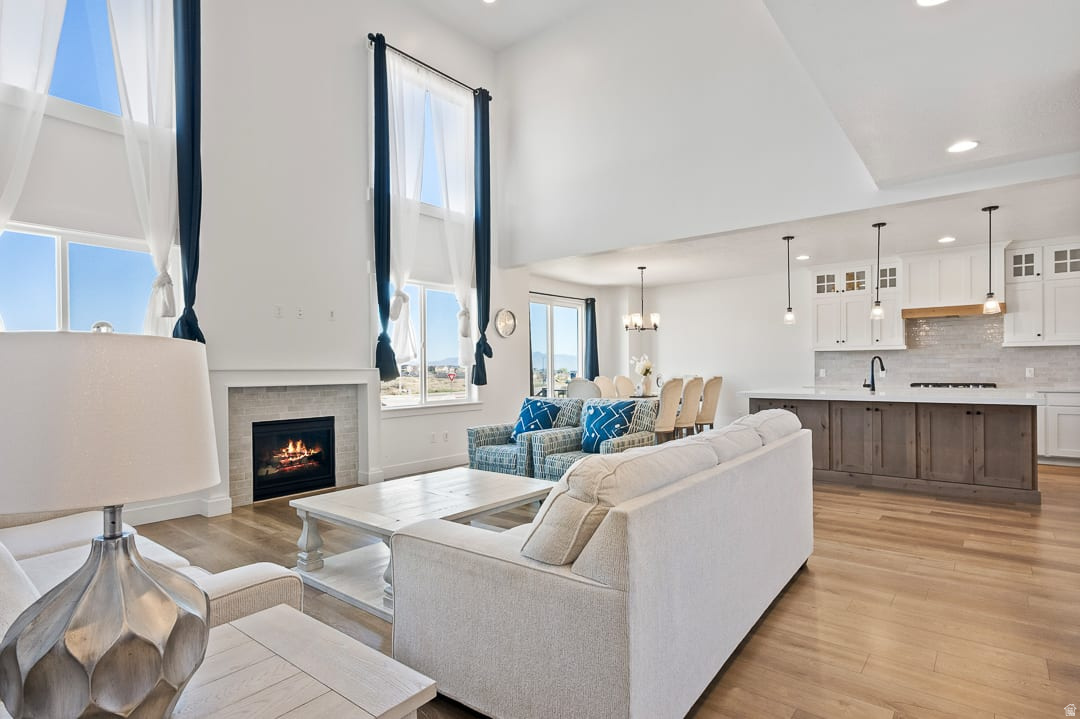 SYCAMORES COVE - Residential