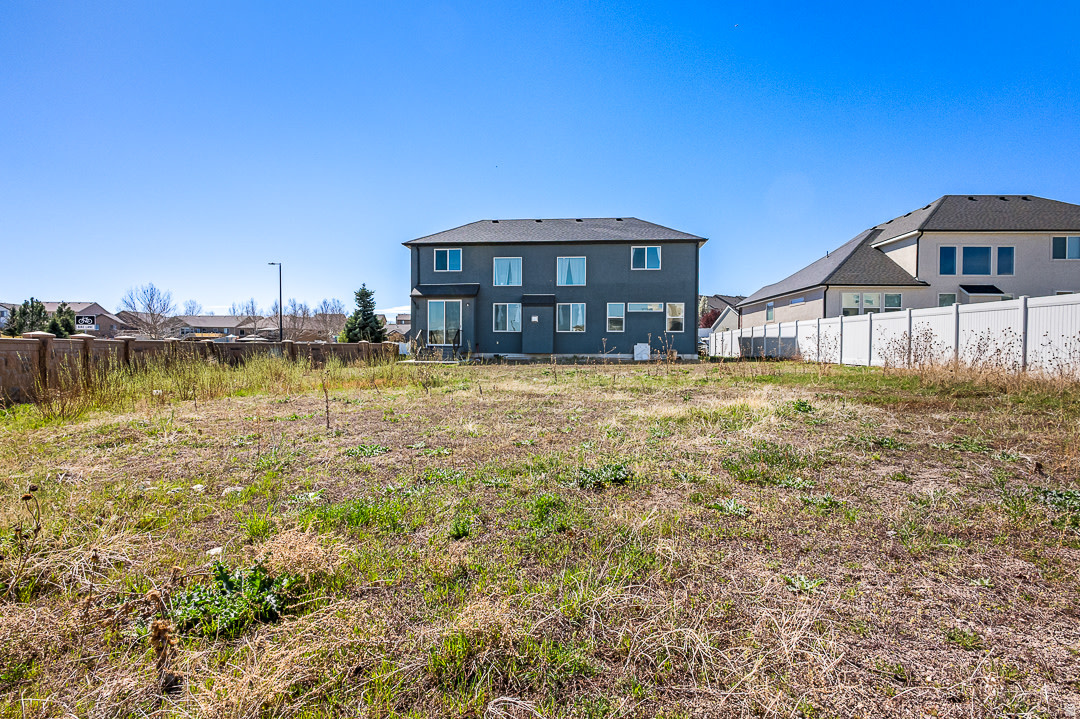 SYCAMORES COVE - Residential