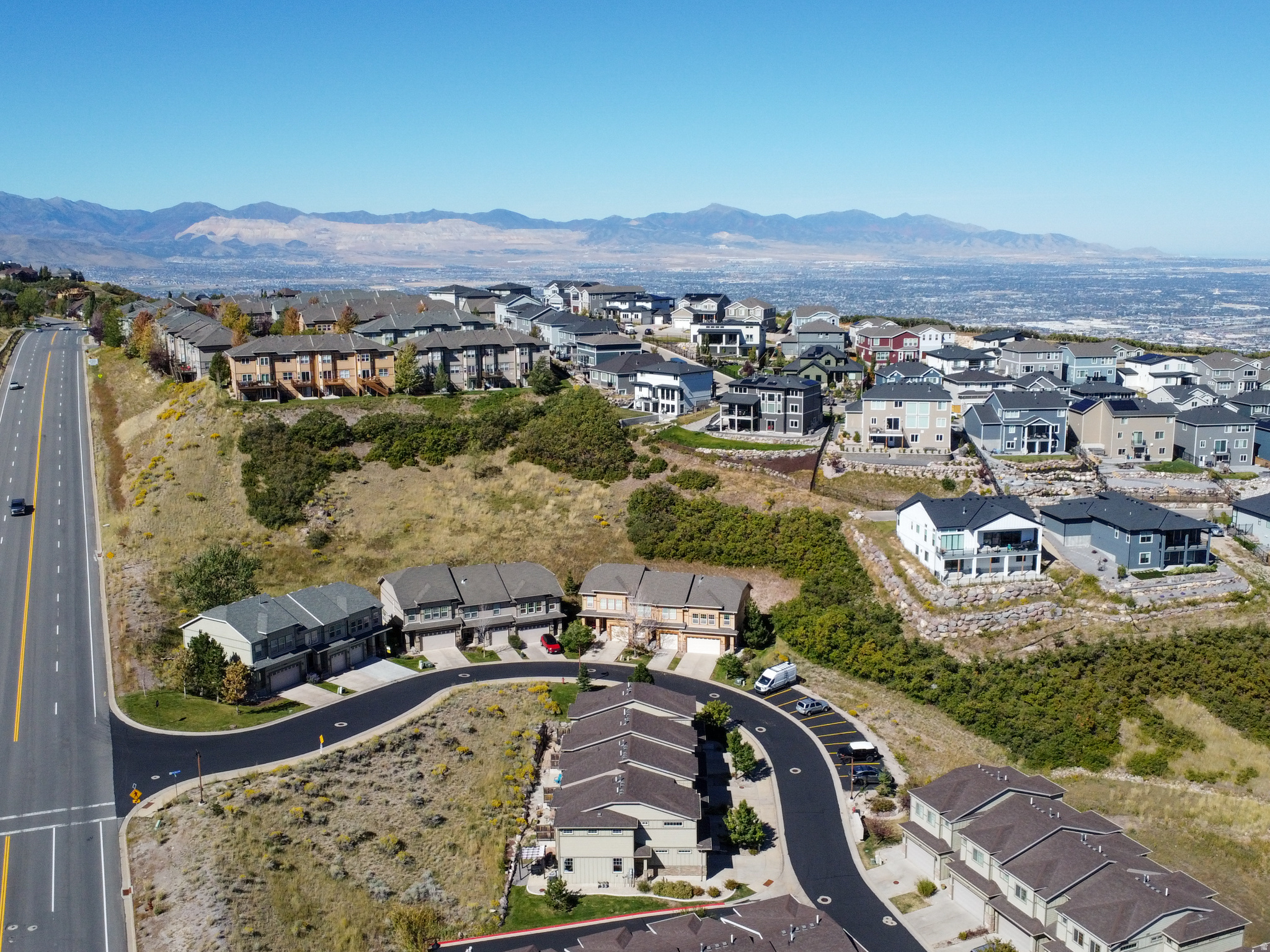 SUNCREST/STONELEIGH - Residential