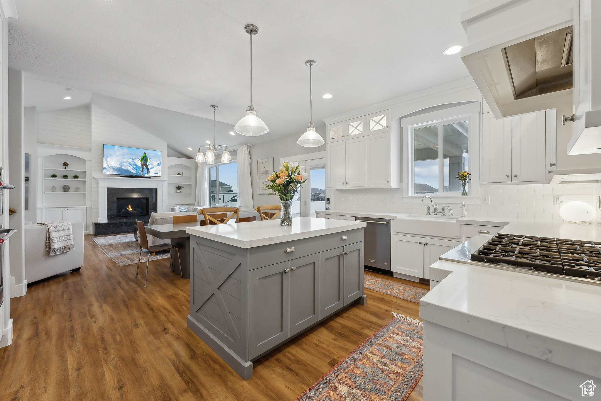 VALLEY VIEW - Residential