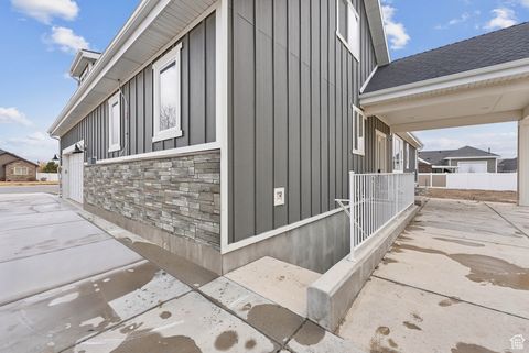 Tiny photo for 9227 N HORIZON DR, Eagle Mountain, UT 84005 (MLS # 2071882)