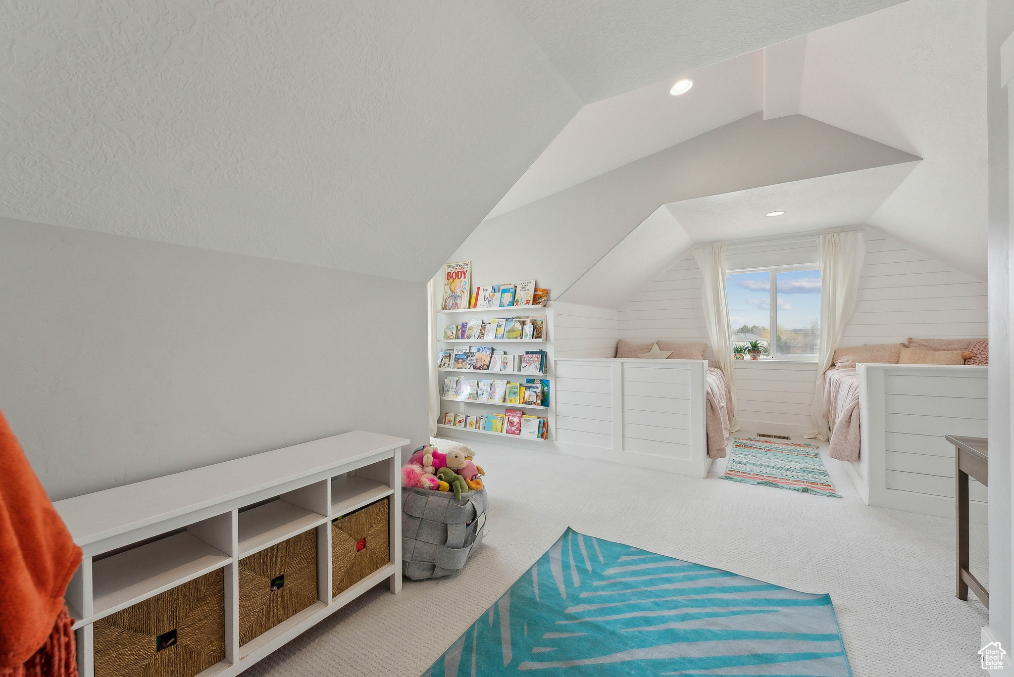 VALLEY VIEW - Residential