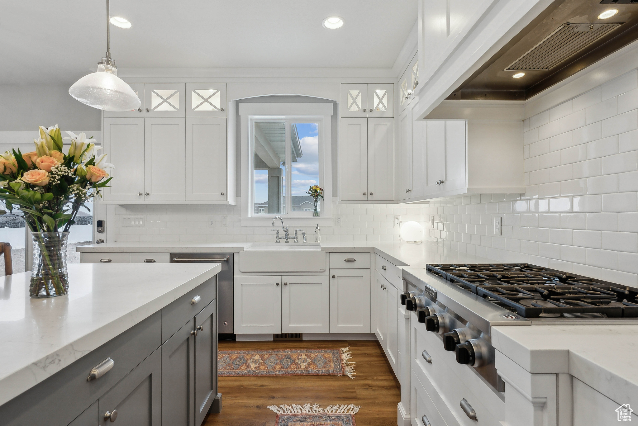 VALLEY VIEW - Residential