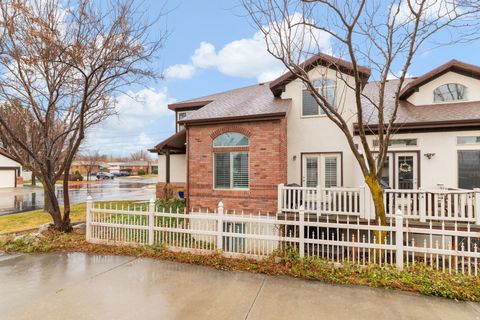 Tiny photo for 1625 PAGES PL, Bountiful, UT 84010 (MLS # 2140680)