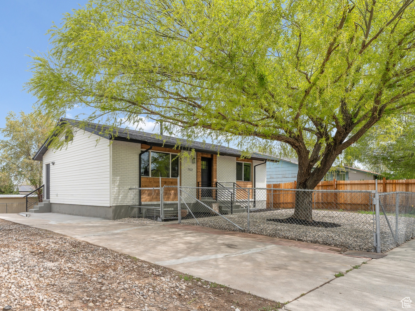 7322 W Miriam Way, Magna, Utah image 1