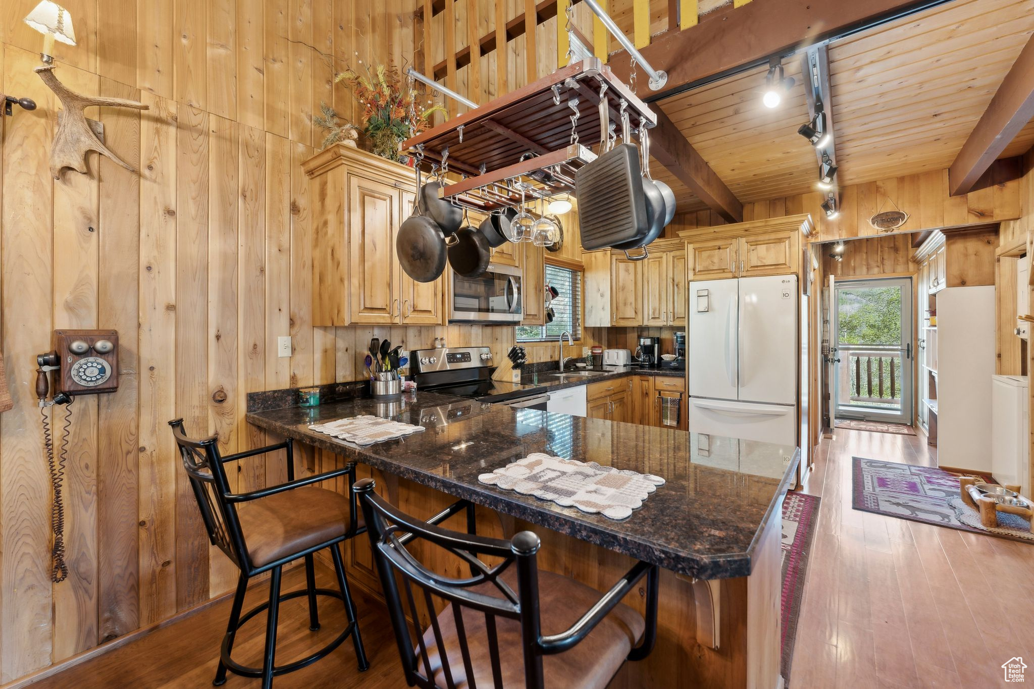 PINE MOUNTAIN - Residential