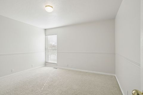 Tiny photo for 957 CHELSEA DR E, Bountiful, UT 84010 (MLS # 2120488)