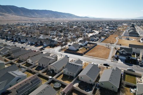 Tiny photo for 1663 E SHADOW DR, Eagle Mountain, UT 84005 (MLS # 2136538)