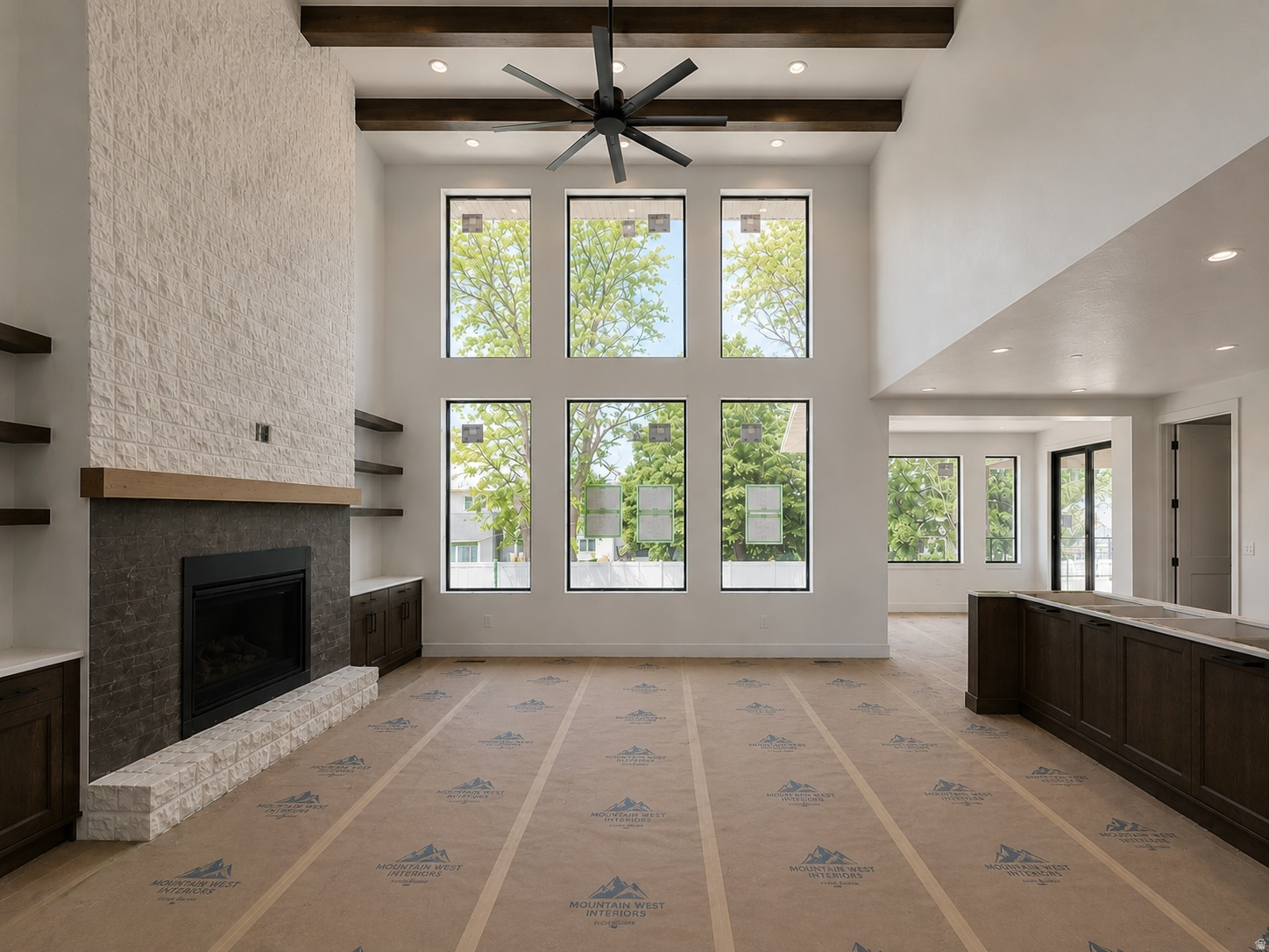 EASTRIDGE ESTATES - Residential