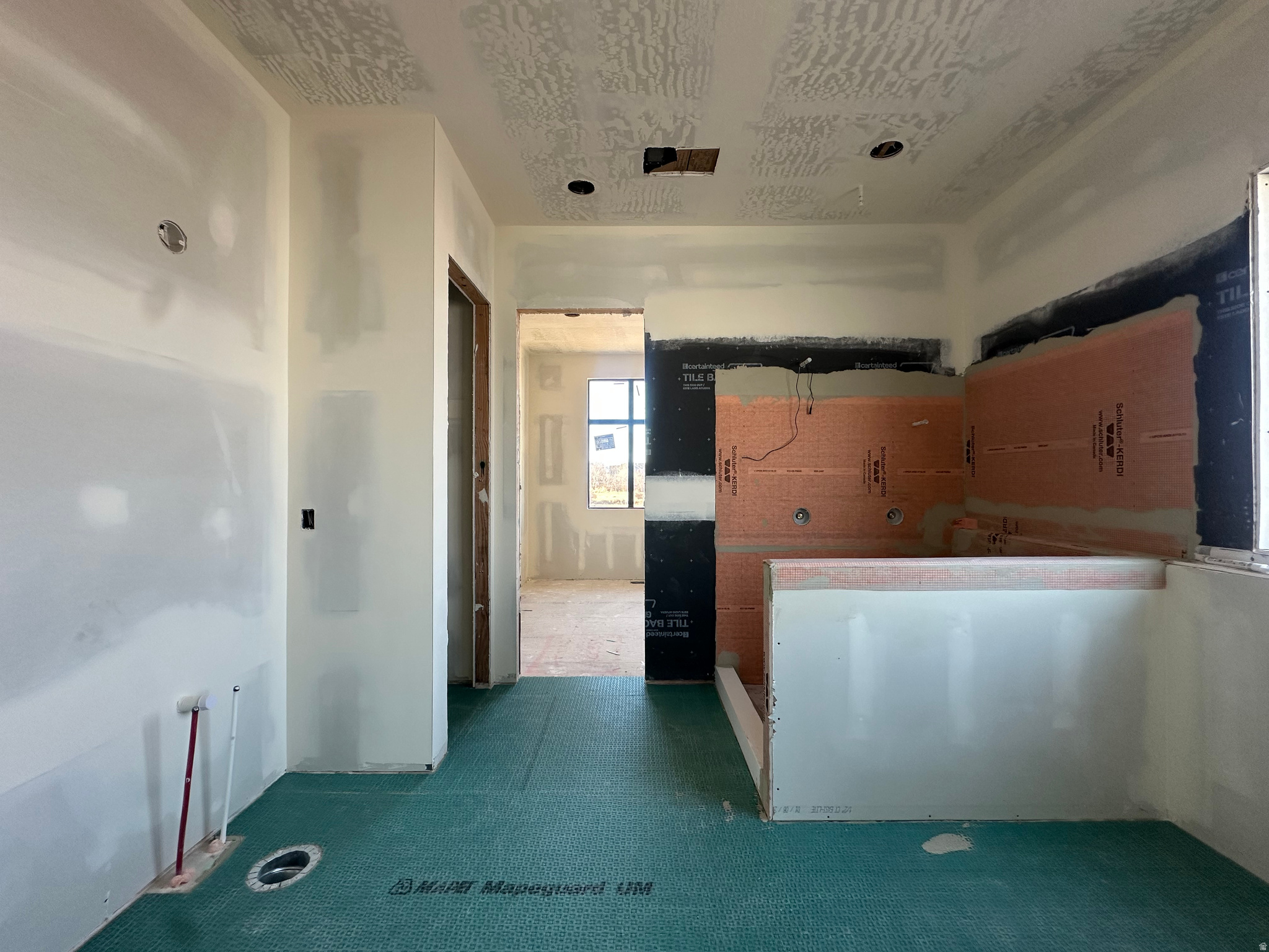 EASTRIDGE ESTATES - Residential