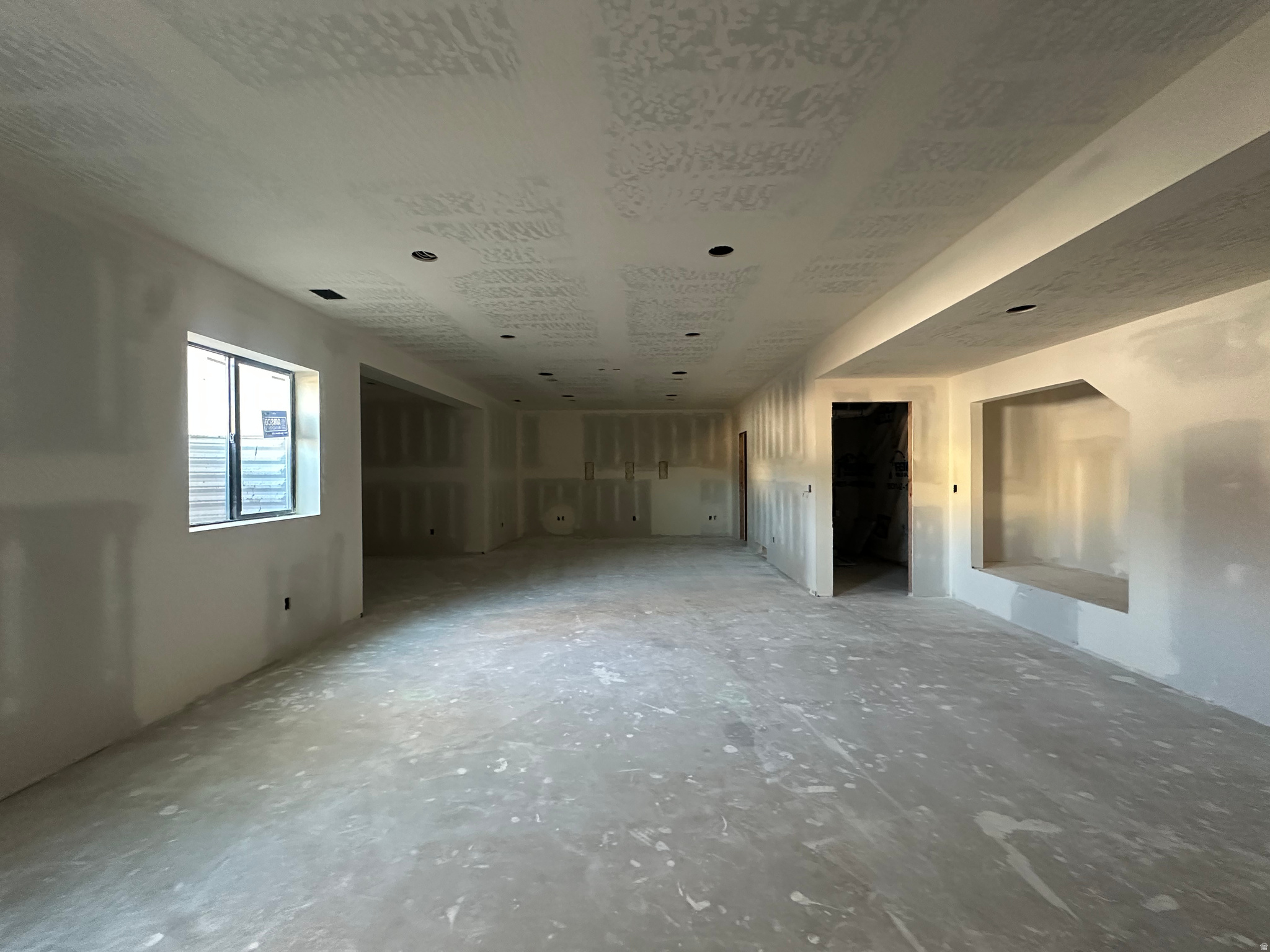 EASTRIDGE ESTATES - Residential