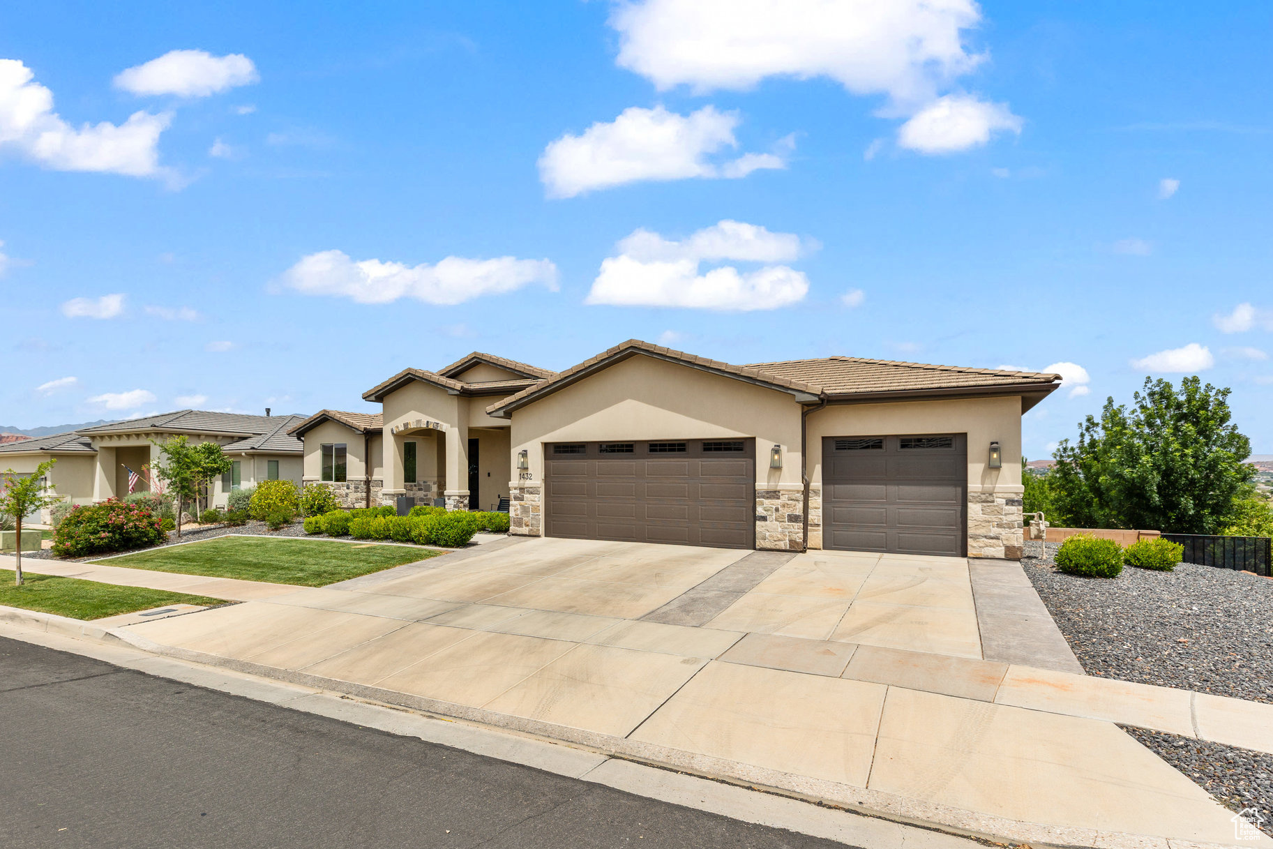 HILLS AT SANTA CLARA 1A - Residential