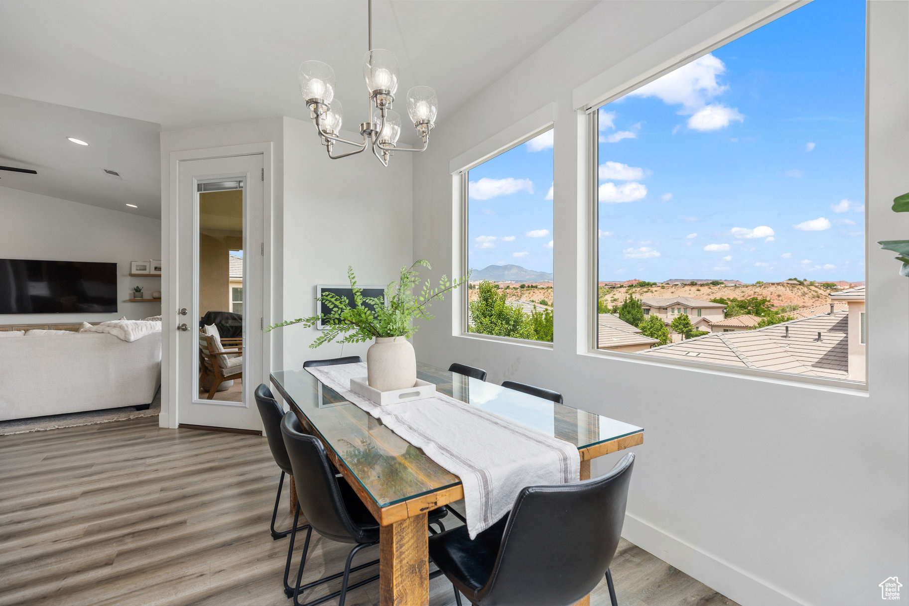 HILLS AT SANTA CLARA 1A - Residential