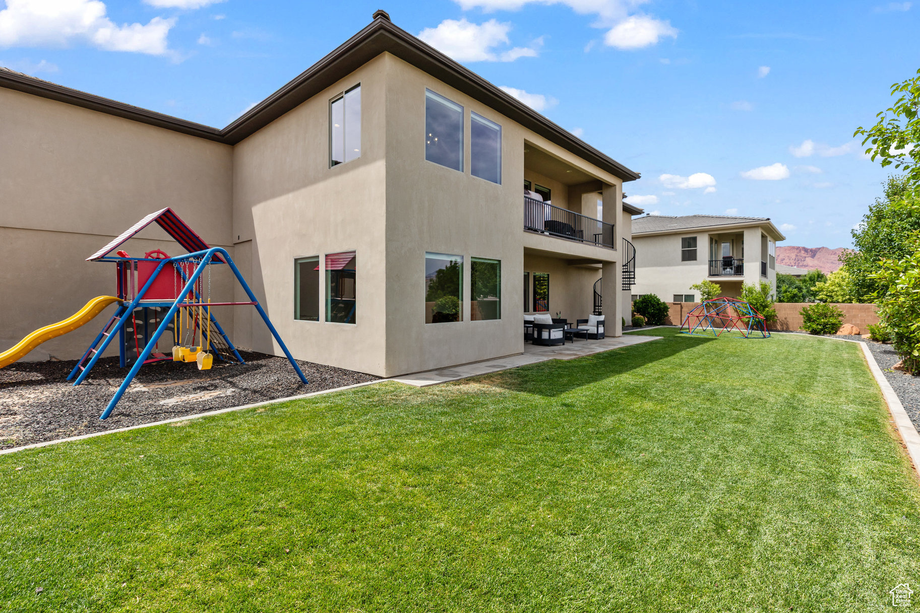 HILLS AT SANTA CLARA 1A - Residential