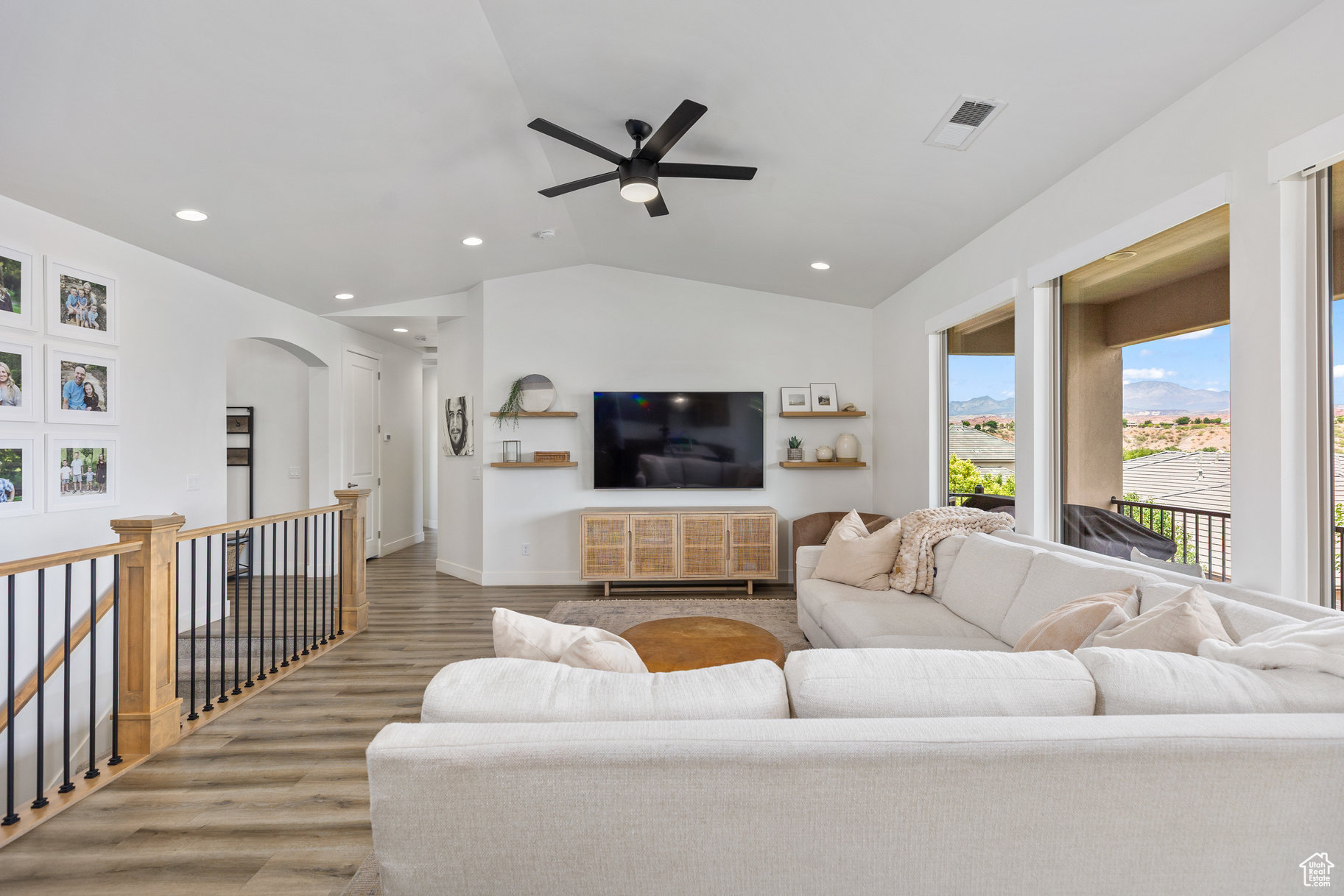 HILLS AT SANTA CLARA 1A - Residential
